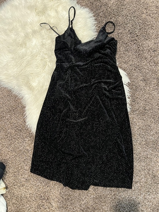 Laundry By Shelli Segal Dresses & Skirts - Laundry By Shelli Segal Black Velvet Midi Slip Dress with Sparkle